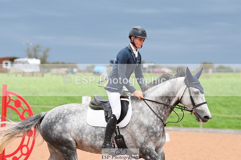 230927A-234616-00522 - Cls 6 National 1.30m