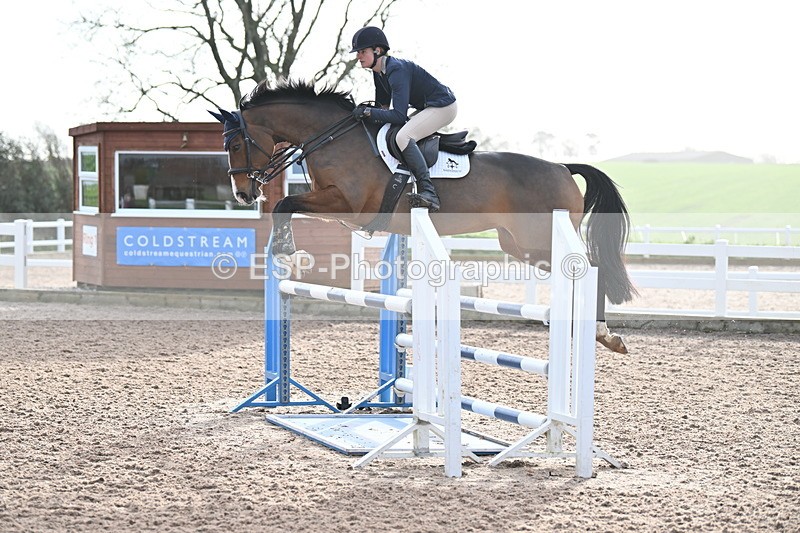 231208A-121119-00593 - Cls 5 Newcomers & 1.10m Open