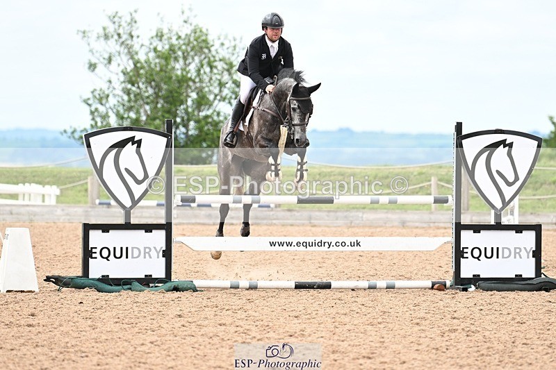 250611-125215-00557 - Cls 4 Snr Newcomers & 1.10m Open