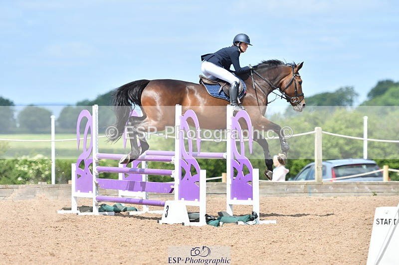 240609A-114310-04707 - Cls 17 Snr 1.05m Open