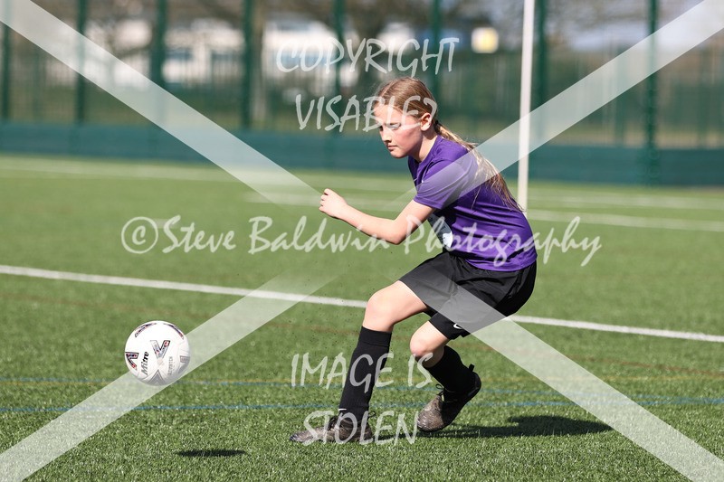 1DX30081 - 2026-03-21 FC Abbey Meads U9 Purple Girls V Stratton Juniors FC U9 Pheonix Girls