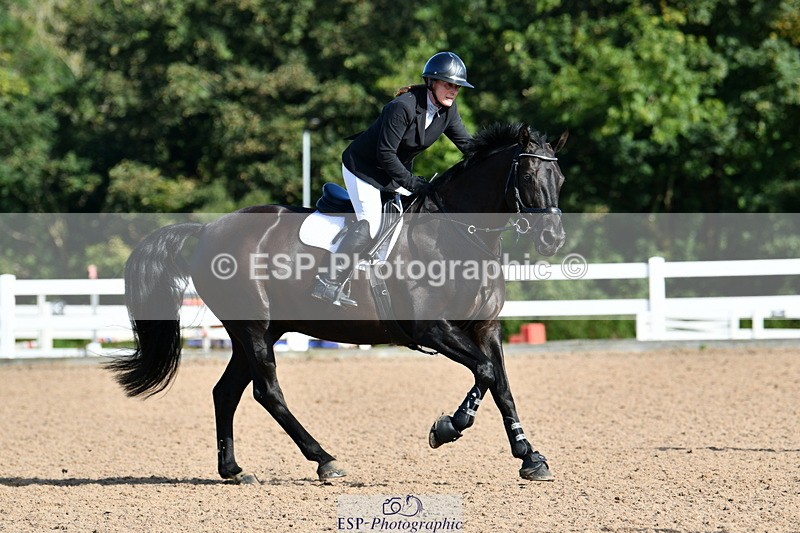 240913A-101139-03120 - Cls 20 Snr British Novice and 90cm Open