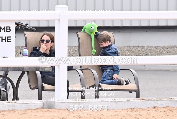 BPP_8873 - CANDIDS