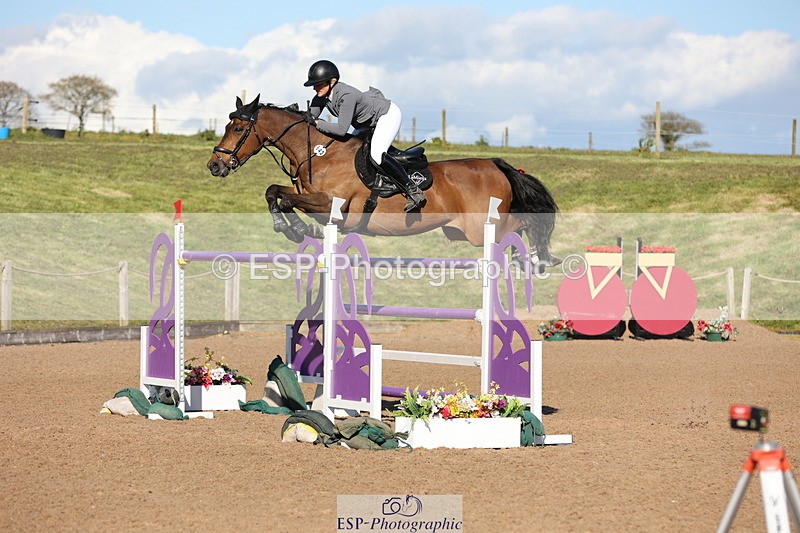 240419A-171426-09673 - Cls 10, 2 Star Big Tour 145cm  Break to End