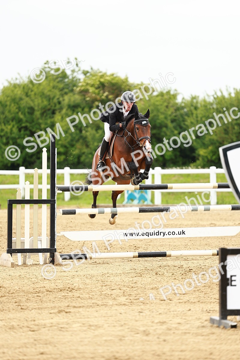 SBM_001146 - Class 5 - Senior Foxhunters - 1.20m