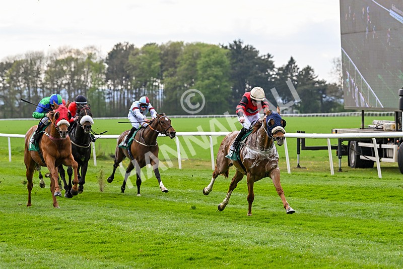 220425-Race 1-Kats Bob-8636 - Race 1