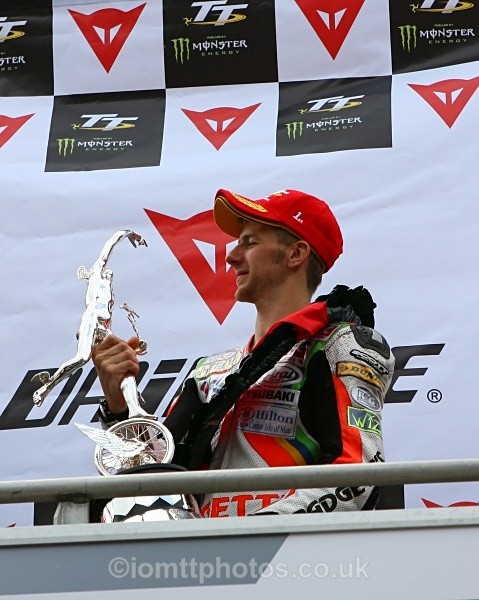  - Senior Race - TT 2010