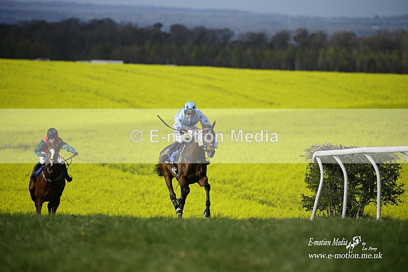 PtP 180422 405 - Old Berkshire PtP Lockinge 18/04/22