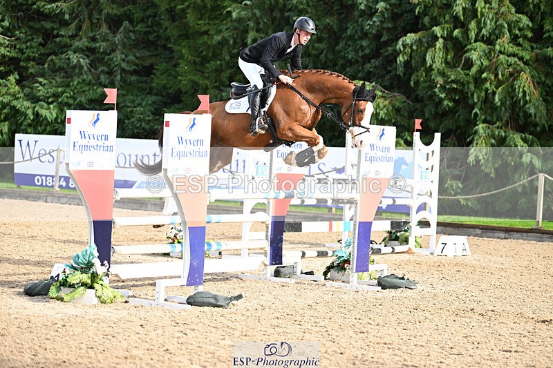 241025-125231-07786 - 228-Callum.Banfield-JIN.VAN.DE.DOELVELDEN.Z