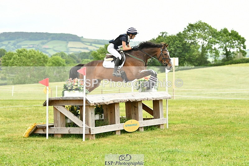 250524A-153135-14218 - C-230-Bella.Stevens-SHANAGORE.LUSTY