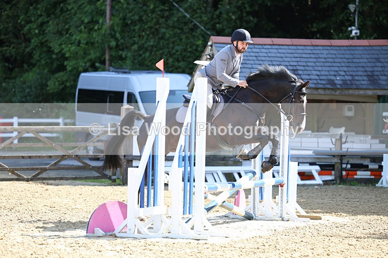 3E7A2619 - Class 2: 70cm Juniors and Seniors