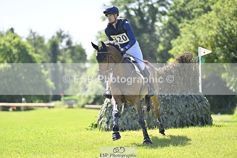 240525-105252-12365 - 320-CARPO_VIVENDI-Jack_Pinkney