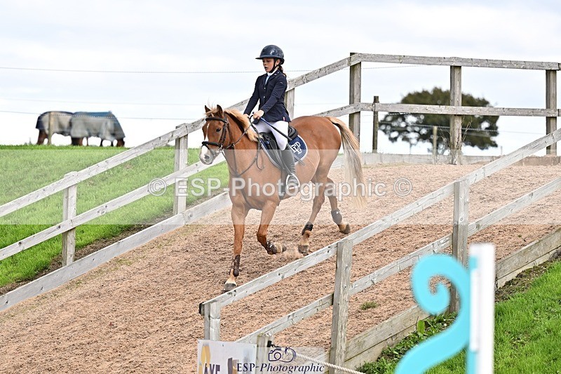 250921-143745-03916 - Cls 20 Pony 80cm Derby