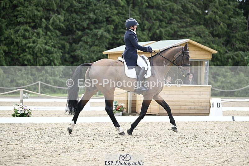 240523-121820-04585 - 428-COOLEY_SNAPCHAT-Selina_Milnes