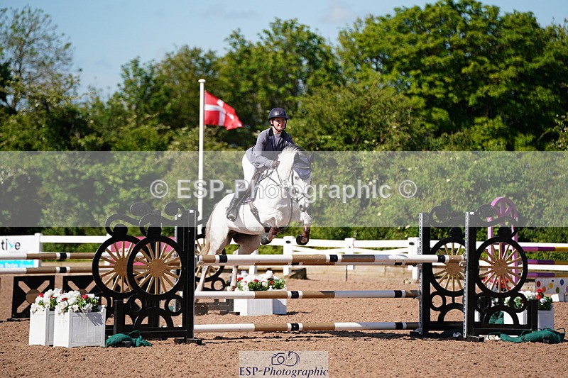 240525A-090434-04983 - Cls 13 Snr 1.05m and 1.10m