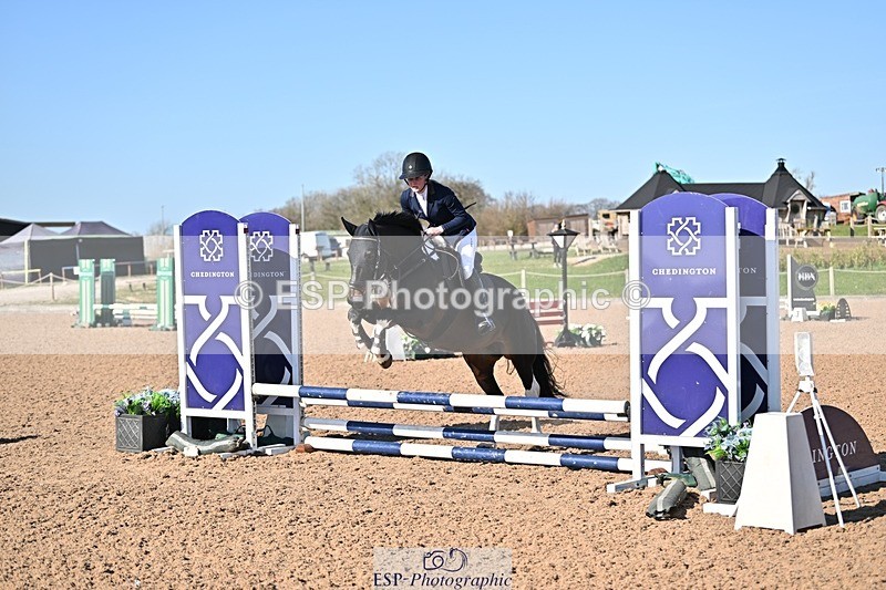 250401-162427-00068 - 60cm classes