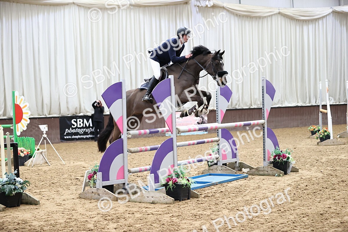 SBM_005991 - Class 16 - Senior Newcomers - 1.10m Open