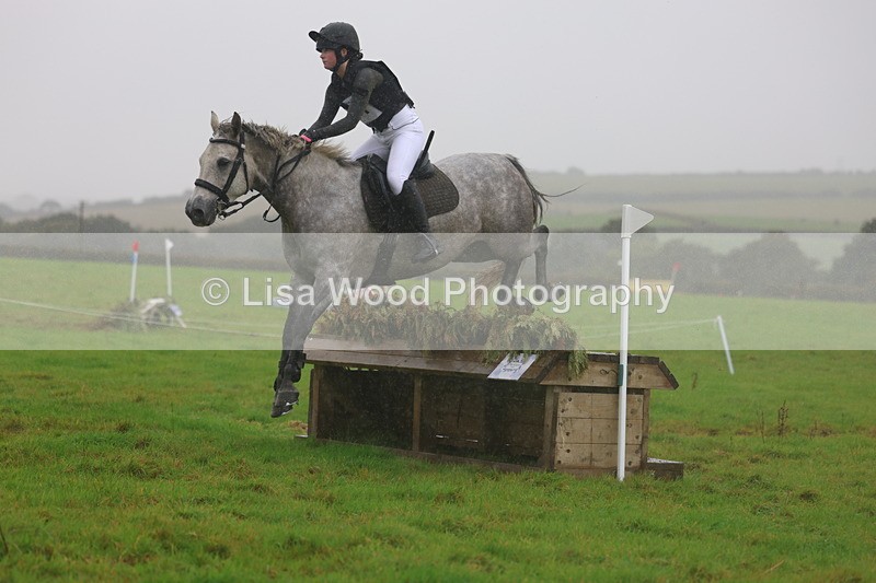 3E7A1872 - Class 4: 80cm: Box