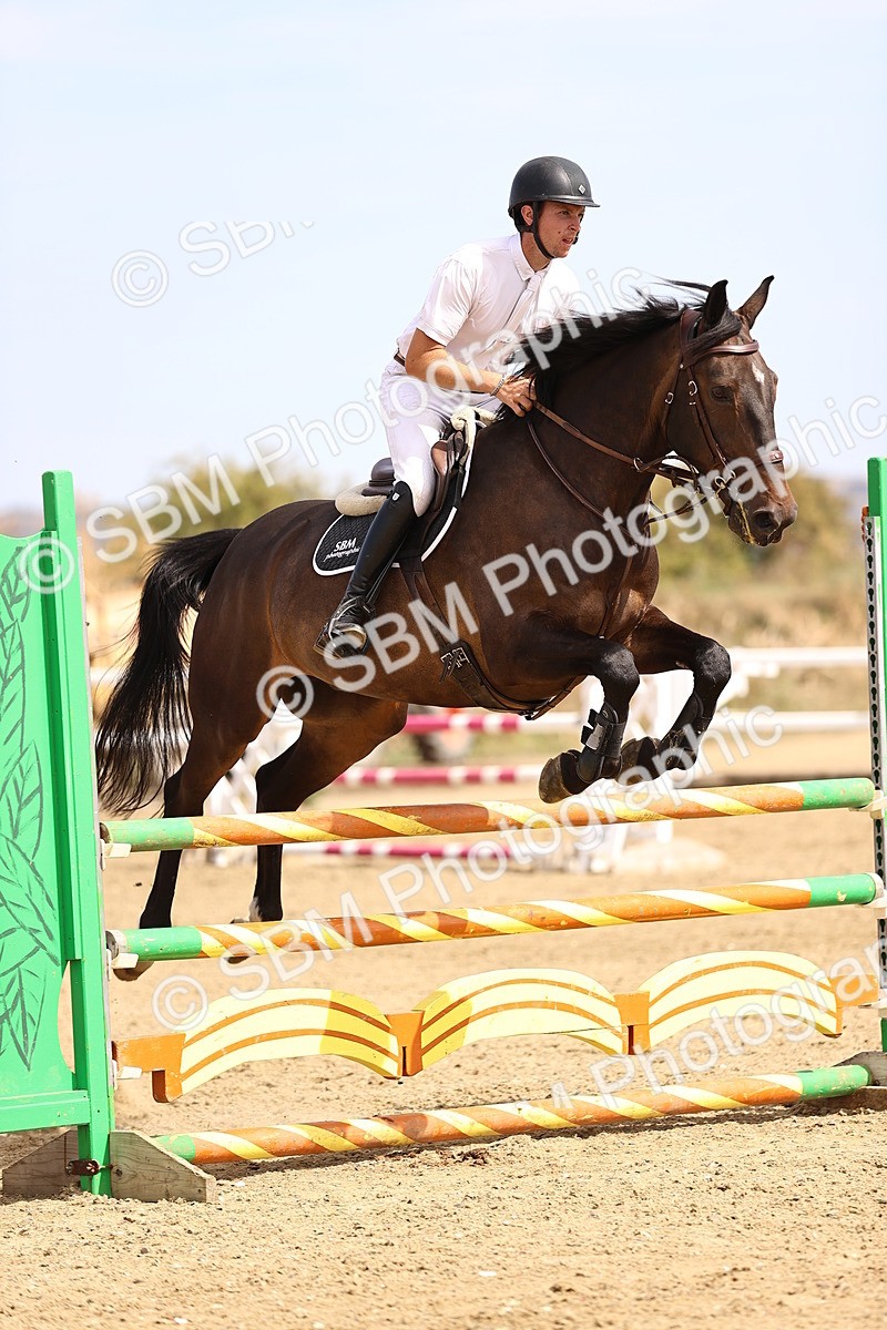 SBM_001257 - Class 4 - Senior Discovery - 1.00m Open
