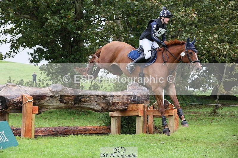 231021-104706-14016 - 643-MIH.TOPGUN-Ellie.Nicholson-SC+XC