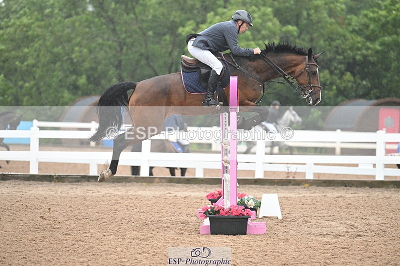 240720A-112402-14450 - Cls 11, 1 Star Bronze Tour 1.15m