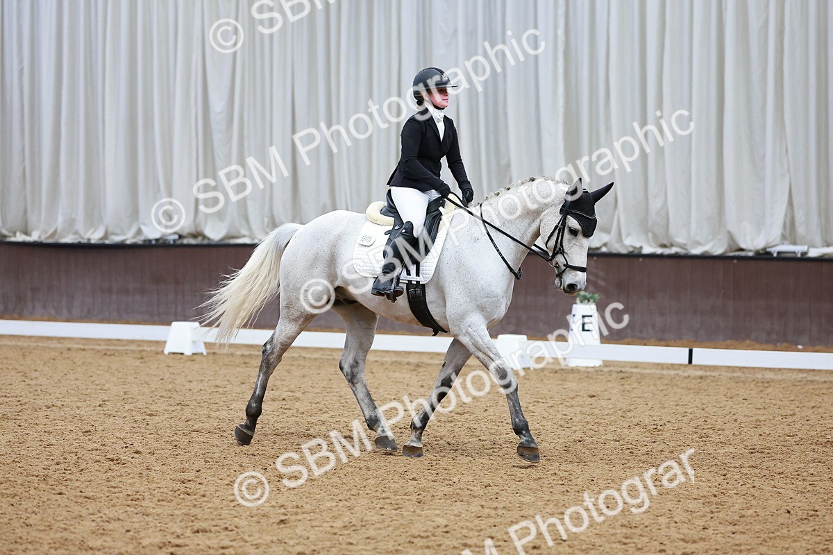 SBM_003395 - Class 11 - Novice 2