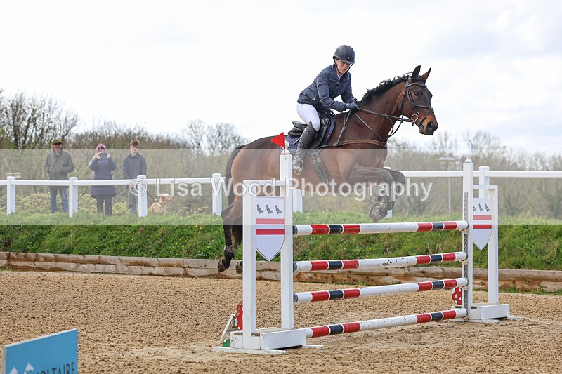 3E7A2070 - Class 8: Senior Foxhunter/1.20 open