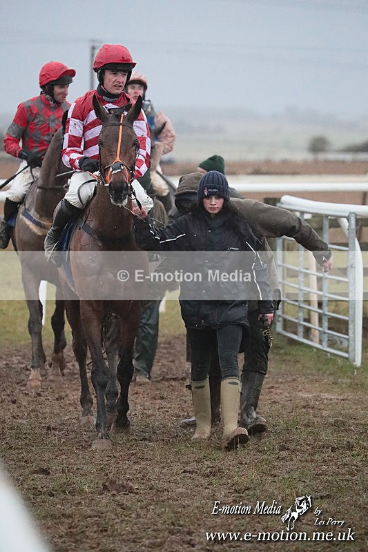 PtP 260125 1102 - Cocklebarrow Point-to-Point racing with the Heythrop Hunt 26/01/25