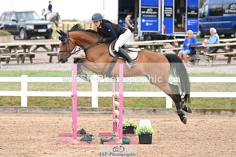 250727-143721-10904 - Cls 35 1.05m Amateur Quali