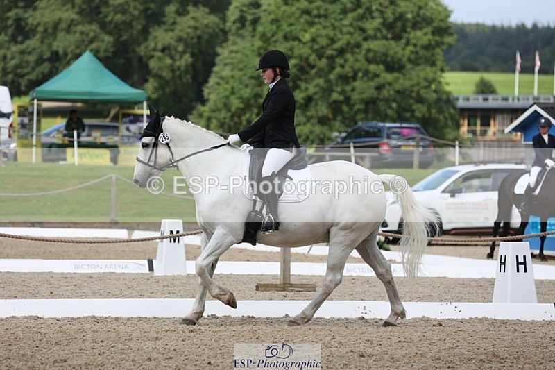 230812-113128-03787 - Cls 5 Novice Bronze 11.15 to 12.50 break