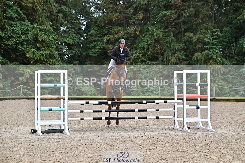 250831A-123634-10385 - Cls 42 Snr 1m Grand Prix