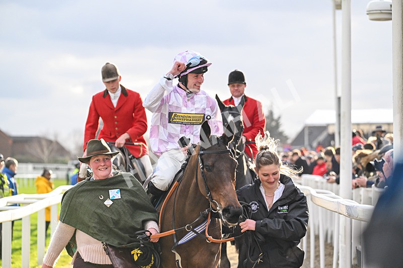 110325-Race 5-Golden Ace-3513 - 11th March