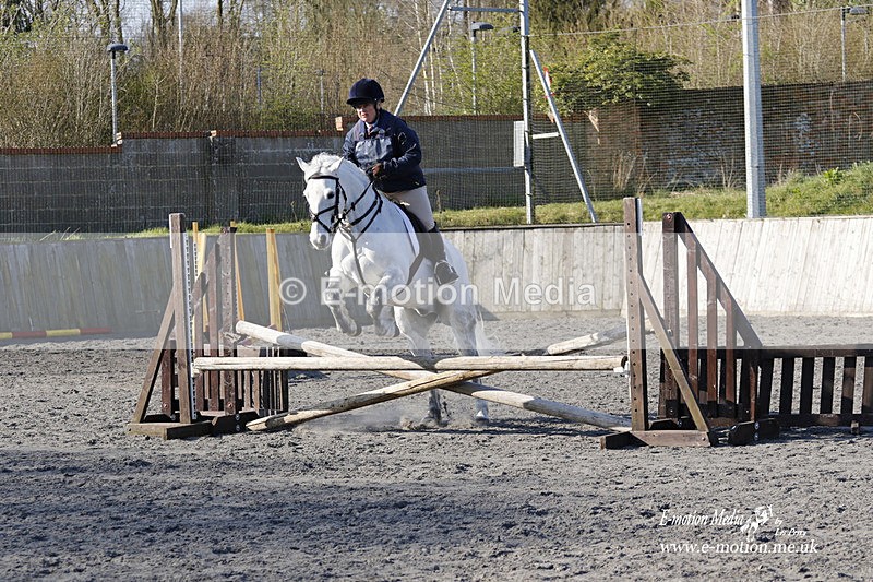 _EST0116 - Bourne Valley Riding Club Winter Showjumping 27/03/22