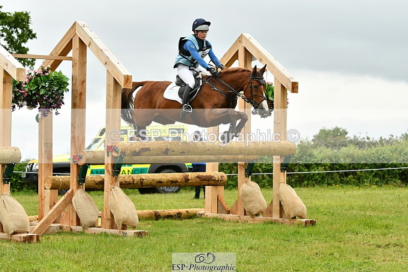 250524A-104051-09188 - A-061-Isabelle.Cook-EMERALD.KATIE