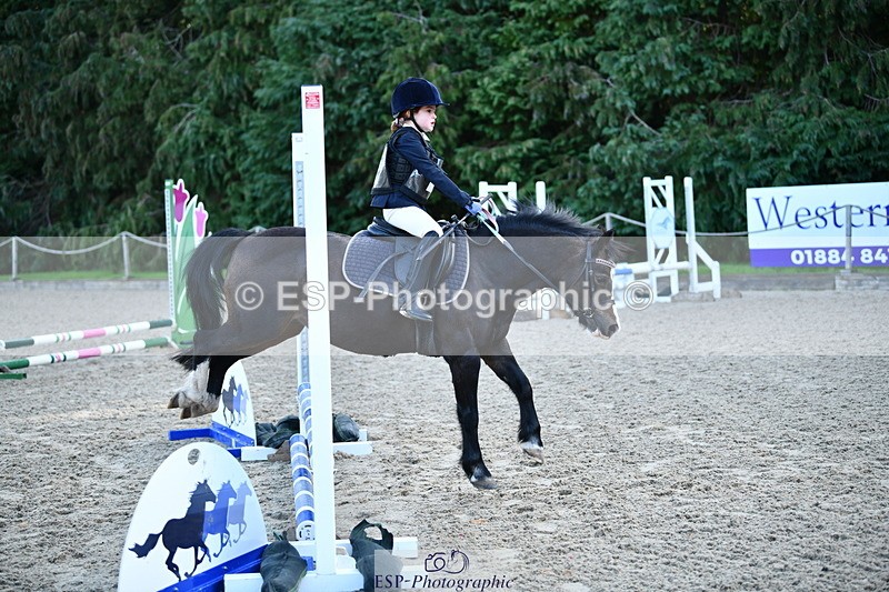 251004A-092328-00147 - Classes 1-2-3 40cm