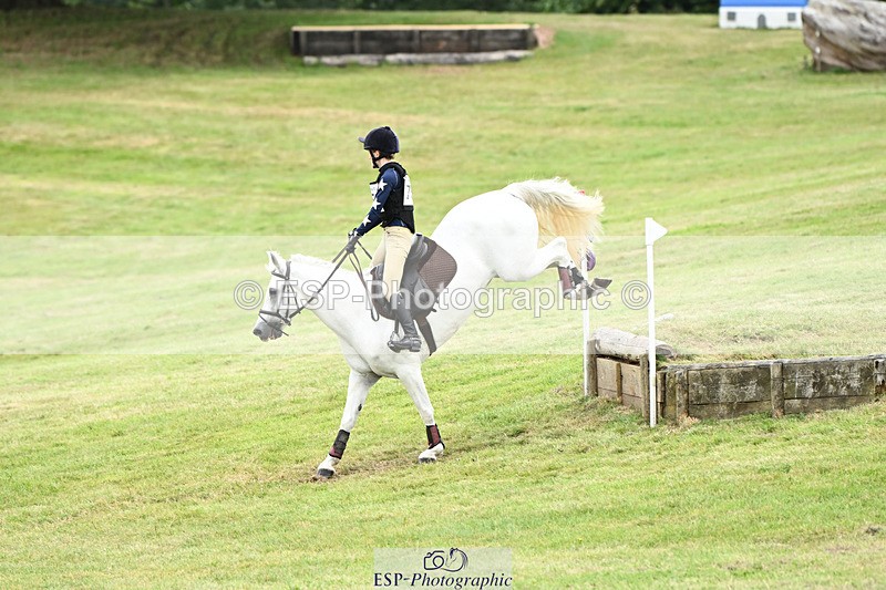 240825X-142558-35007 - 80cm XC 14.30 to 15.30