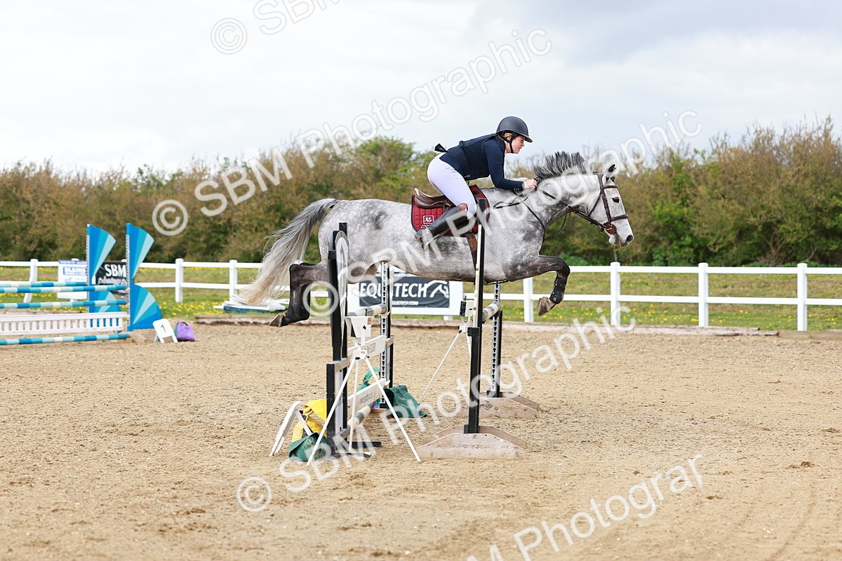 SBM_002415 - Class 10 - Senior Newcomers - 1.10m