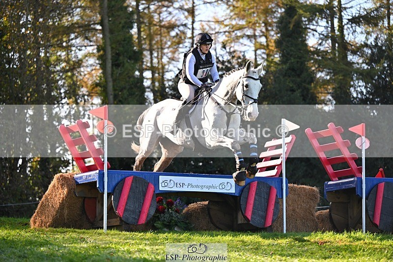 241026-114955-12994 - 386-Sarah.Ulph-COOL.ICE