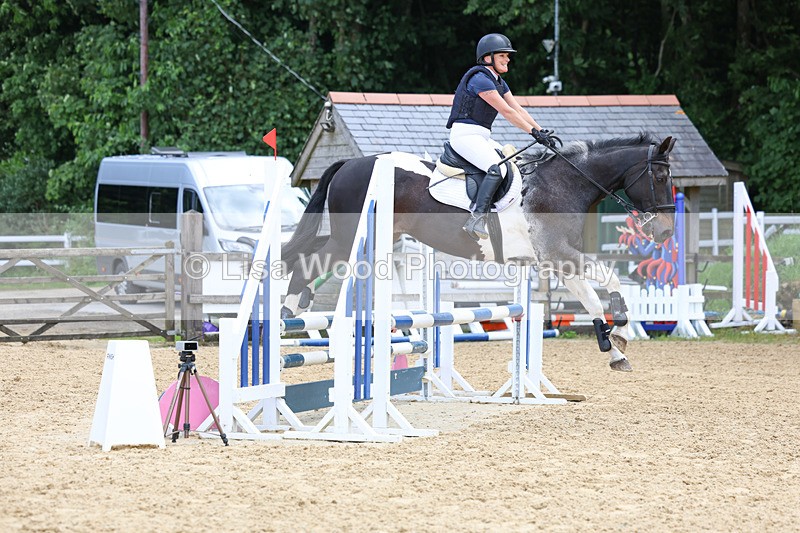 3E7A3061 - Class 4: Senior British Novice/90cm open