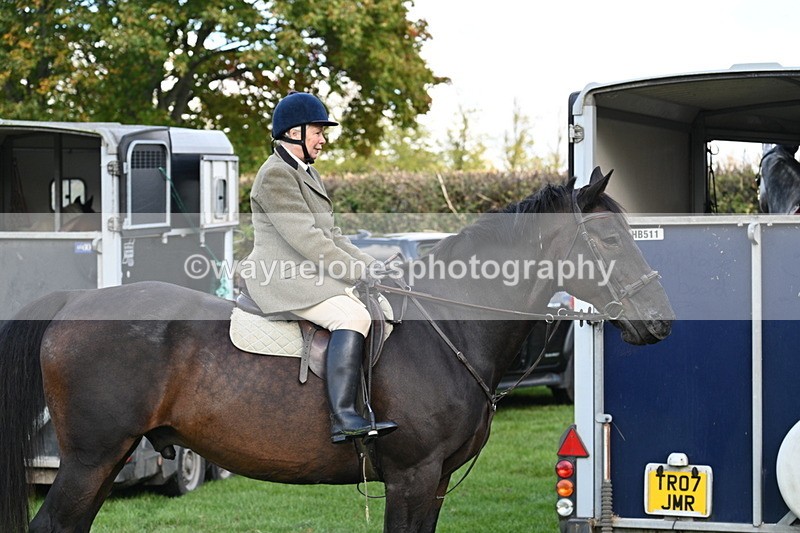 WJ7_5085 - Meet