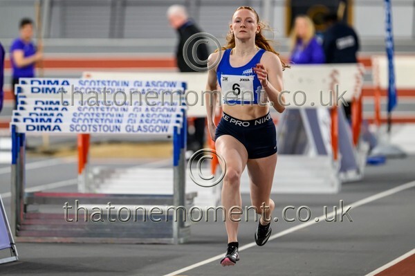 AgeInd25SAT-921564 - Track Female Set One