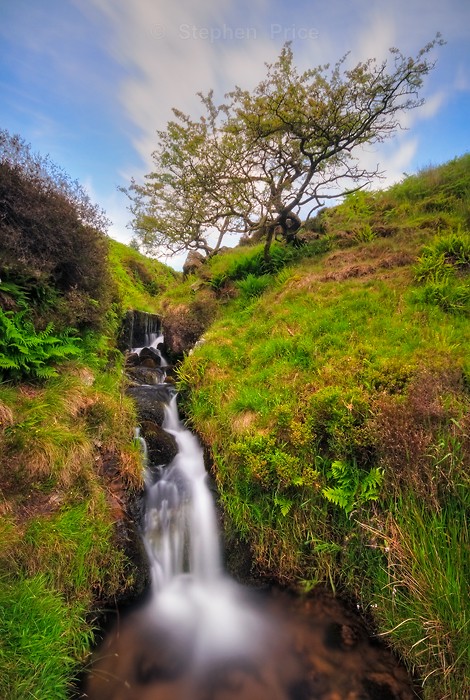 Golden Clough | Waterfall Location in Peak District Park