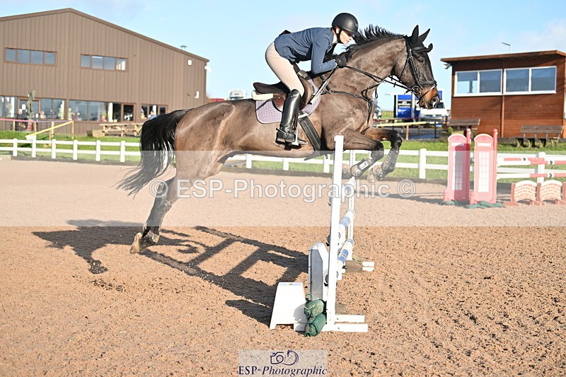 231210A-133653-02629 - Cls 20 Newcomers & 1.10m Open