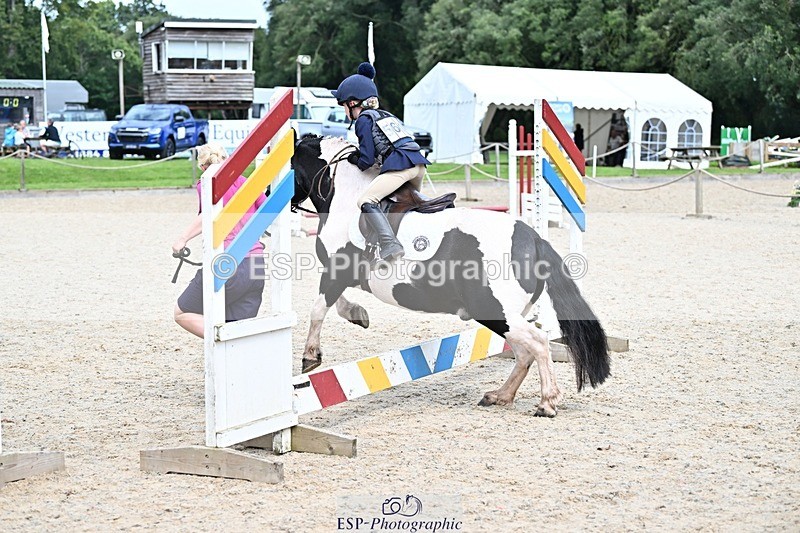 230824-130024-03223 - Round 1 Lead Rein Start to 13.50 cw