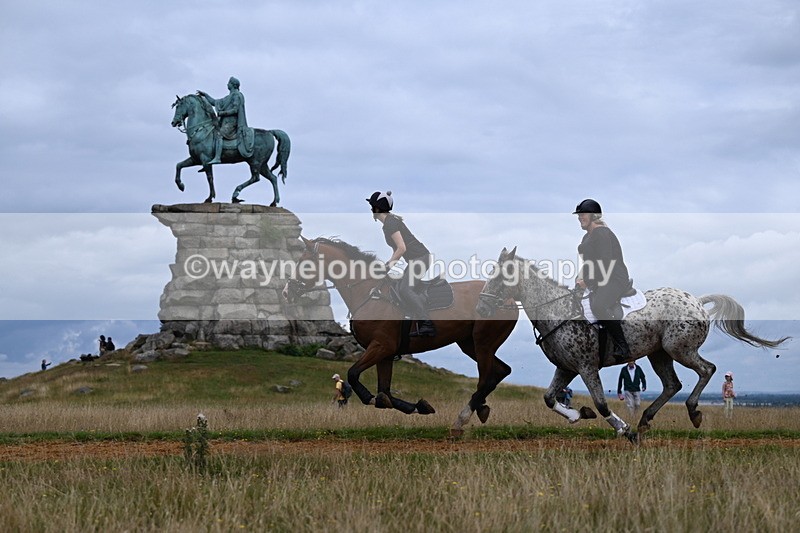 DSC_6328 - Time at Statue 12:17 to 12:44