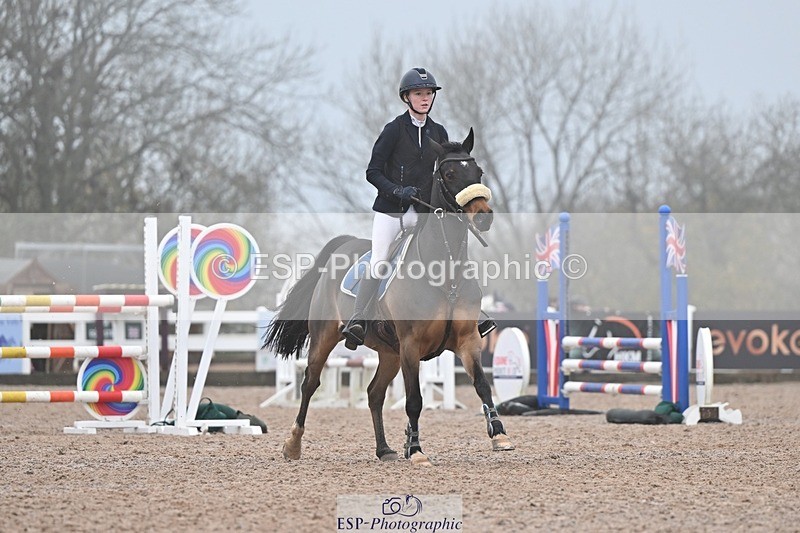 251115-123648-01017 - Cls 10 Pony Foxhunter and 1.10m Open
