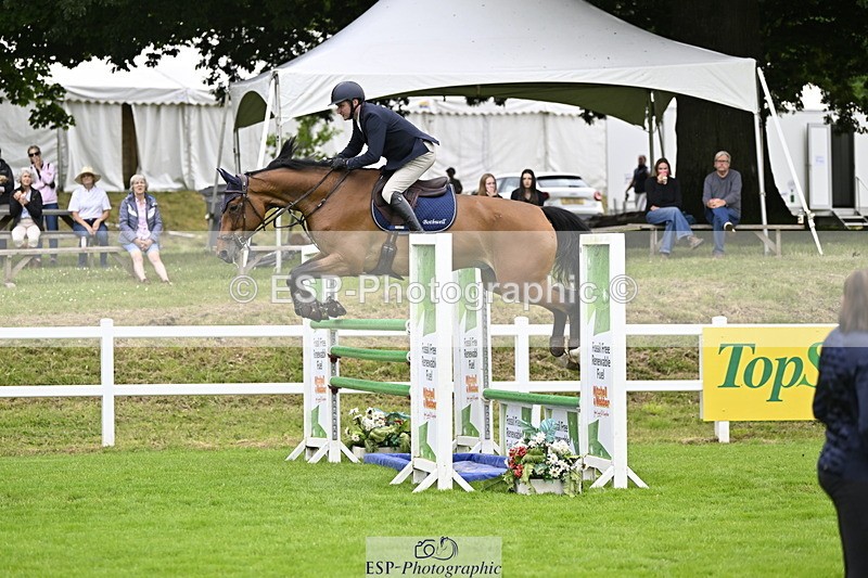 250613A-131228-02111 - Cls 3 Snr Foxhunter