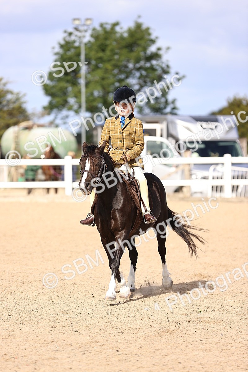 SBM_11602 - Class 408 - Grassroots Ridden - Walk & Trot