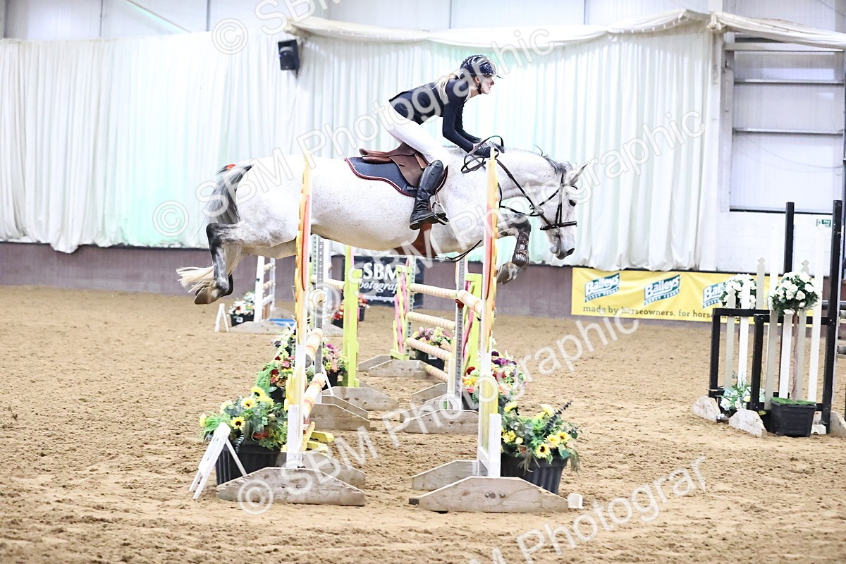 SBM_003531 - Class 16 - Senior Newcomer - 1.10m