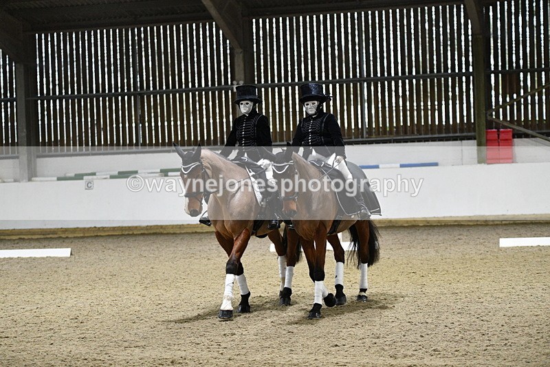 WJ5_9723 - Time 13:04 to 13:41 Fancy Dress DTM